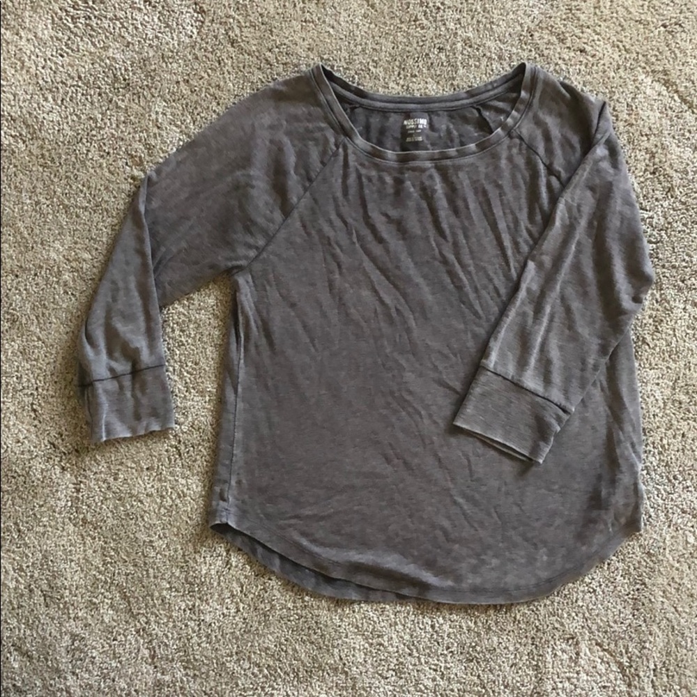 Basic long sleeve tee